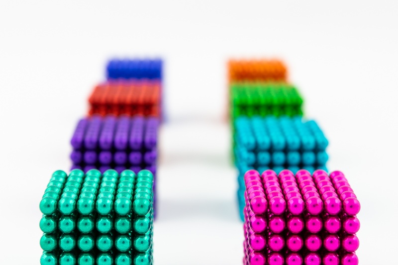 UMG9023-uvodni-NeoCube-kostka-barevna